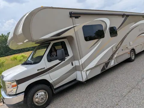 Dave's RVs RV Rentals photo 2