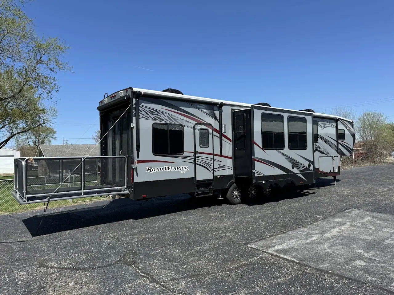 Midwest RV Connection Inc. Consignment Sales, RV dealers in Elkhart