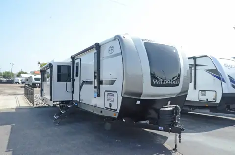 Johnny's RV Superstore LLC photo 2