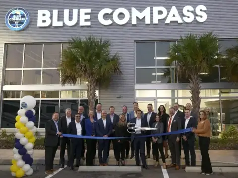 Blue Compass RV Sacramento photo 2