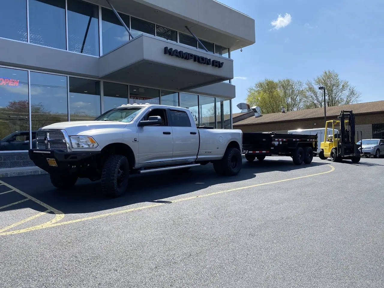 Hampton RV Trailer Sales & Service, RV dealers in Newton