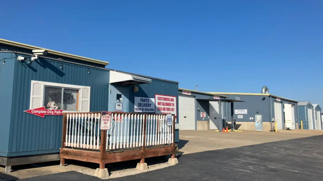 Complete RV Service & Body Shop, RV dealers in St Charles