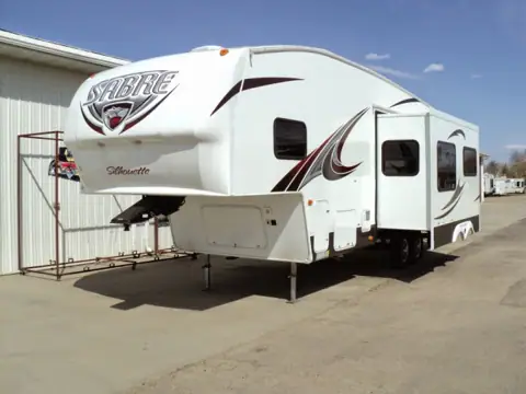 J & L RV Sales photo 2