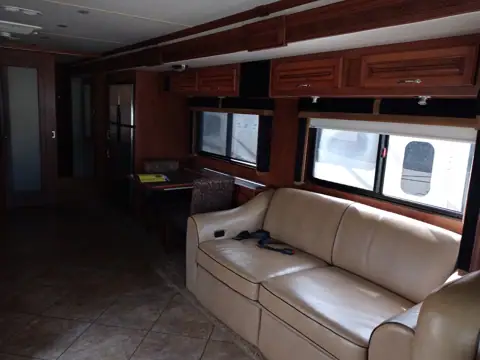 PPL Motor Homes photo 2