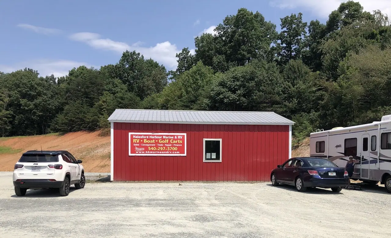 Halesford Harbour Marine and RV Service, RV dealers in Moneta