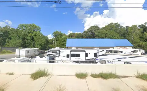 R & R RV Sales & Services photo 2