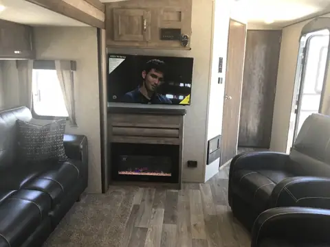 Thatcher RV Sales photo 2