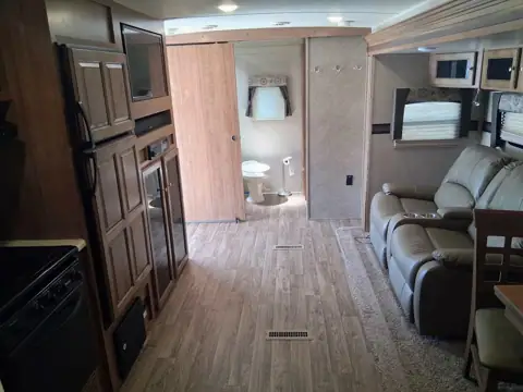 Parkway RV Center photo 3