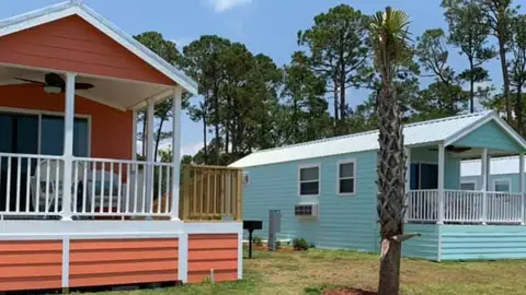 Vacavia Cottages & Cabins in Ochlocknee, GA