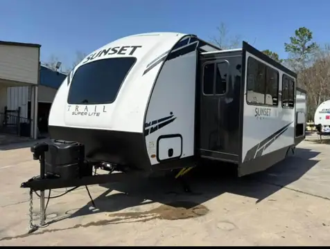 VHT CARS AND CAMPERS photo 3
