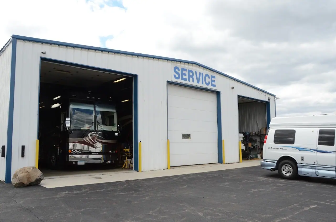 Sunny Island RV, RV dealers in Rockford