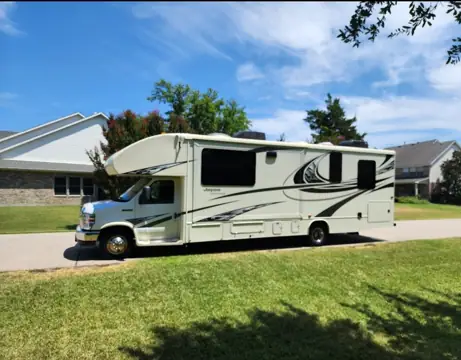 Starlight Motors / Mr. Olivers RV photo 3
