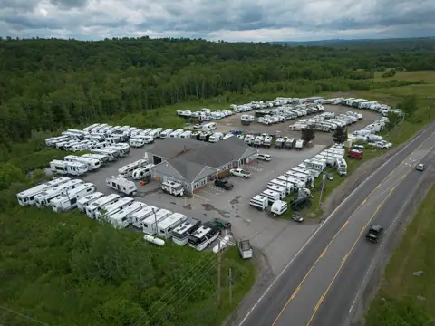 SR1 RV in Manchester, ME