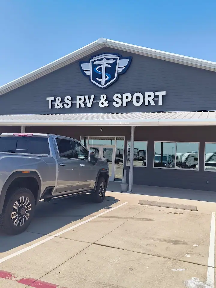 T & S RV and Sport - Navasota, RV dealers in Navasota