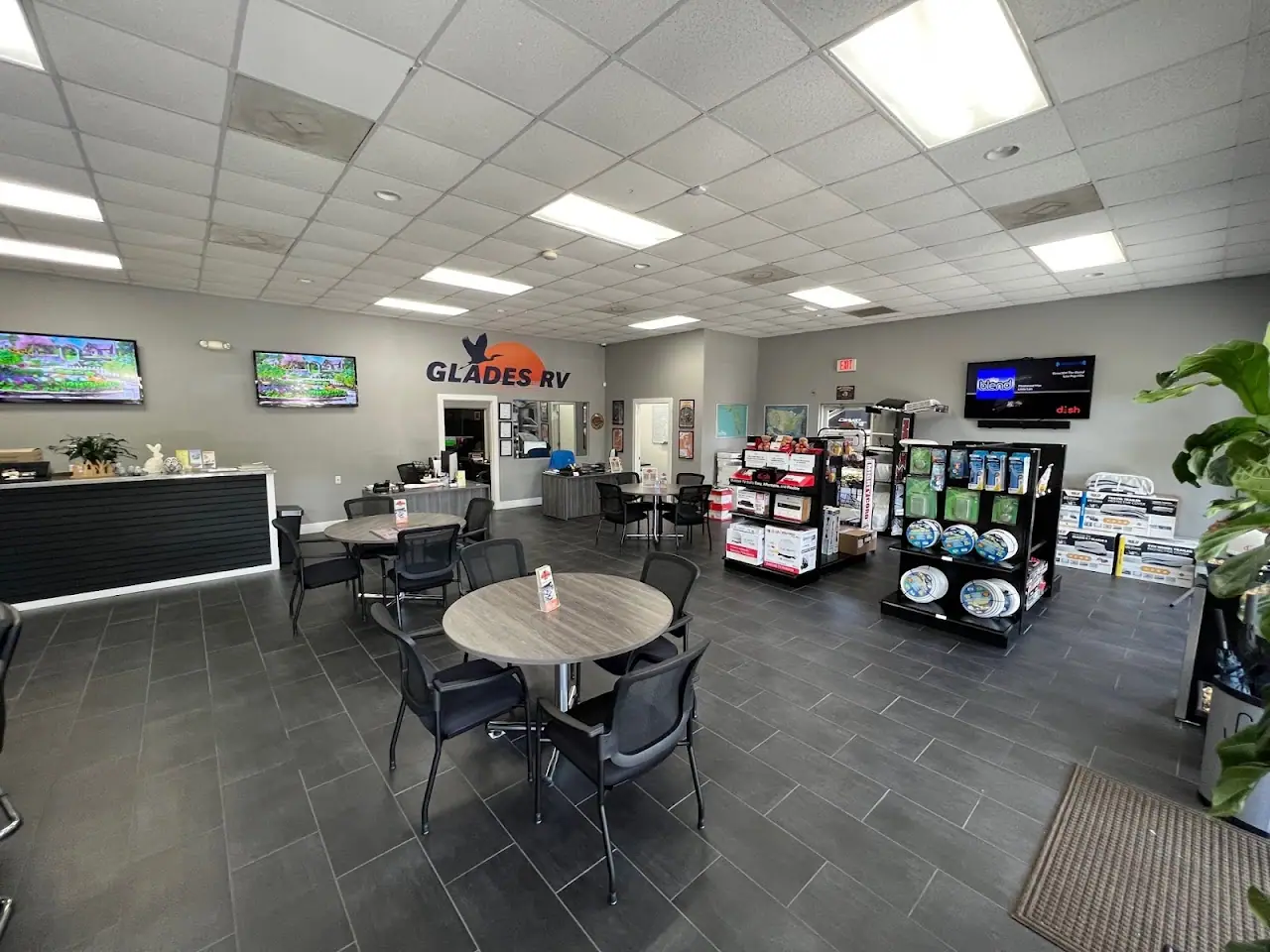 Glades RV, RV dealers in Fort Myers