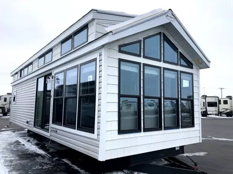 Minneapolis Trailer photo 2