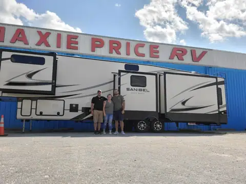 Maxie Price RV in Loganville, GA