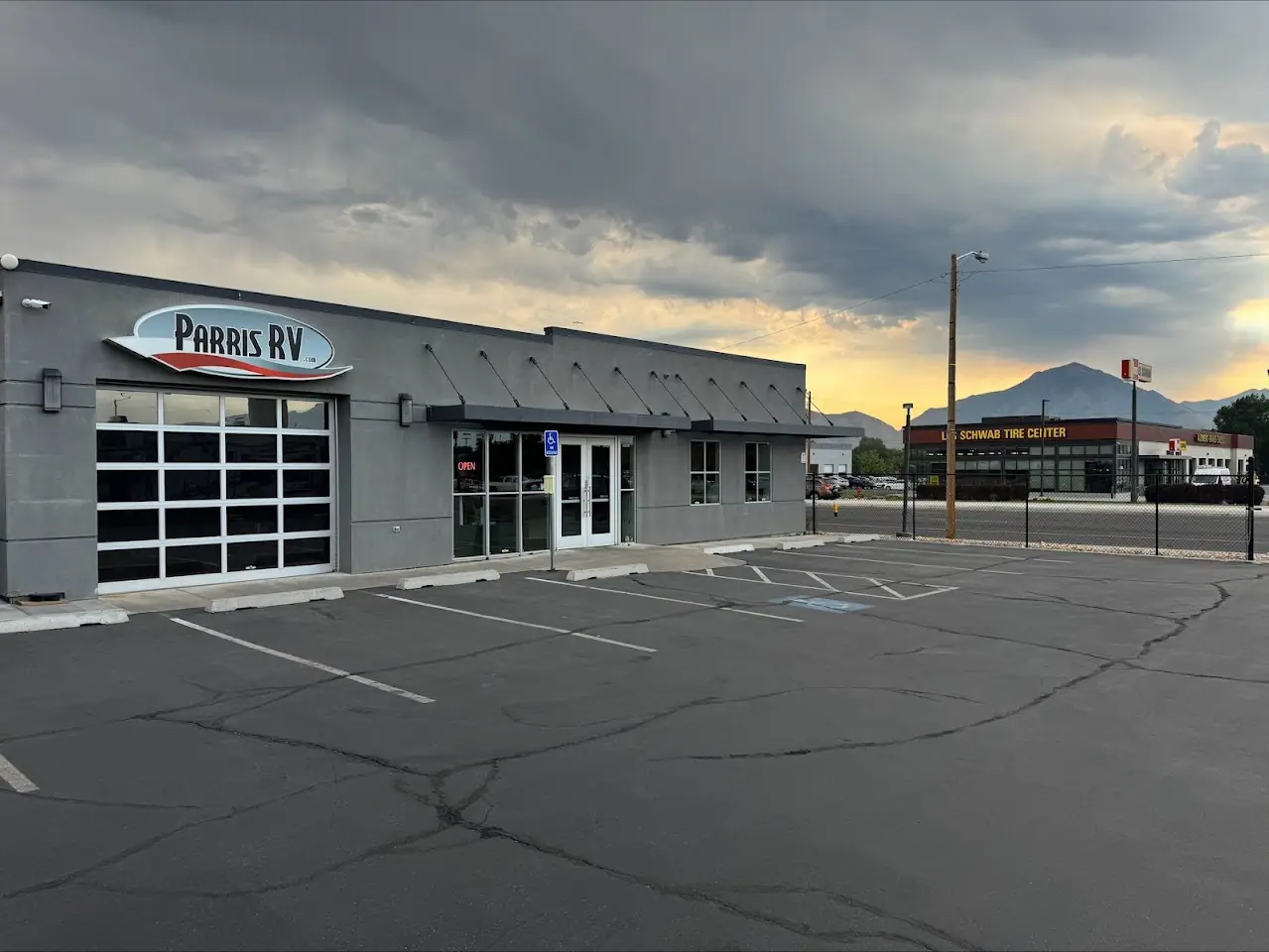 Parris RV, RV dealers in Murray