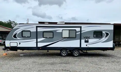 American RV Rental in Benton, AR